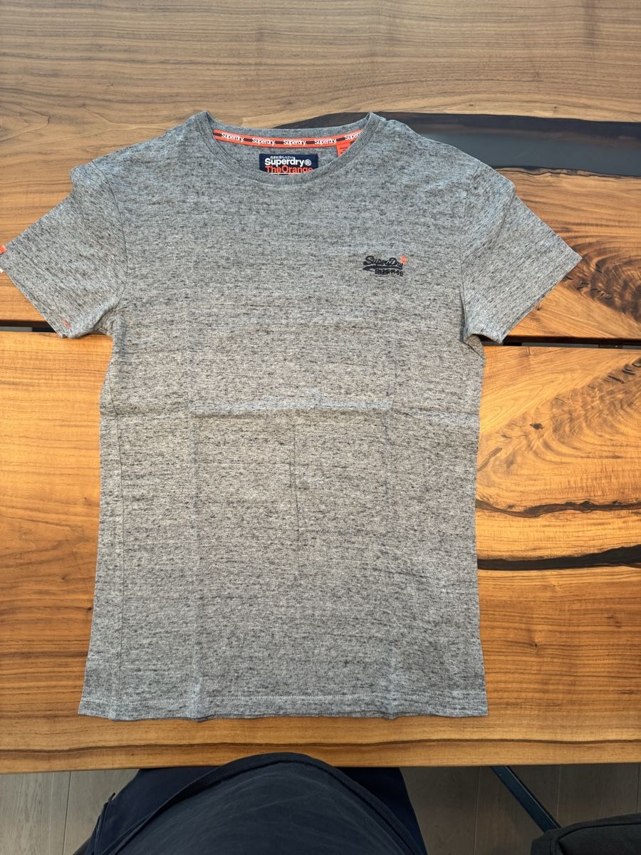 Superdry T-shirt: Superdry T-Shirt Gr. S – Nuovo (secondo la descrizione) da Kollbrunn venduto da Frma18