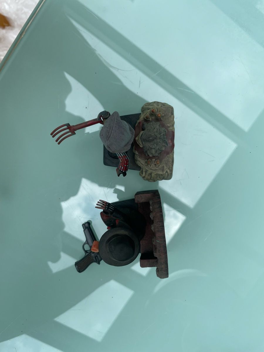 Figuren: Figurine Freddy Jason vendredi 13 – Gebraucht aus Les Brenets von serialdrink 1