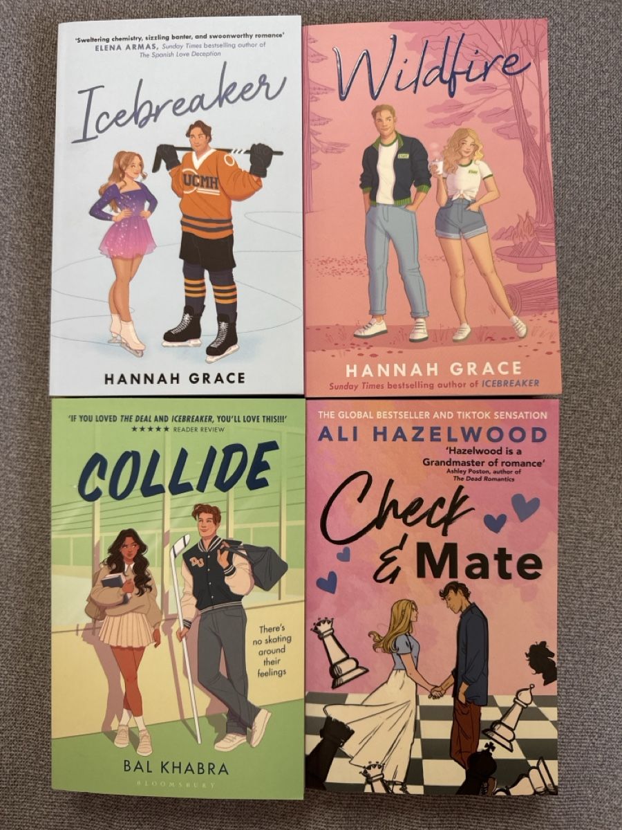 Bücher: 📚Book Bundle - Romance📚 – Neu (gemäss Beschreibung) aus Rümlang von Roomiinaa