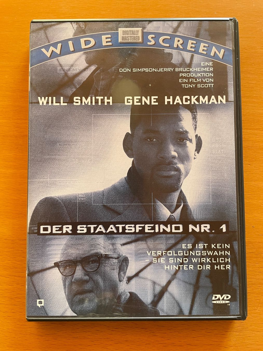 Tous les DVDs: DVD Der Staatsfeind Nr.1 mit Will Smith und Gene Hackman – D'occasion à Rickenbach BL par Morlog