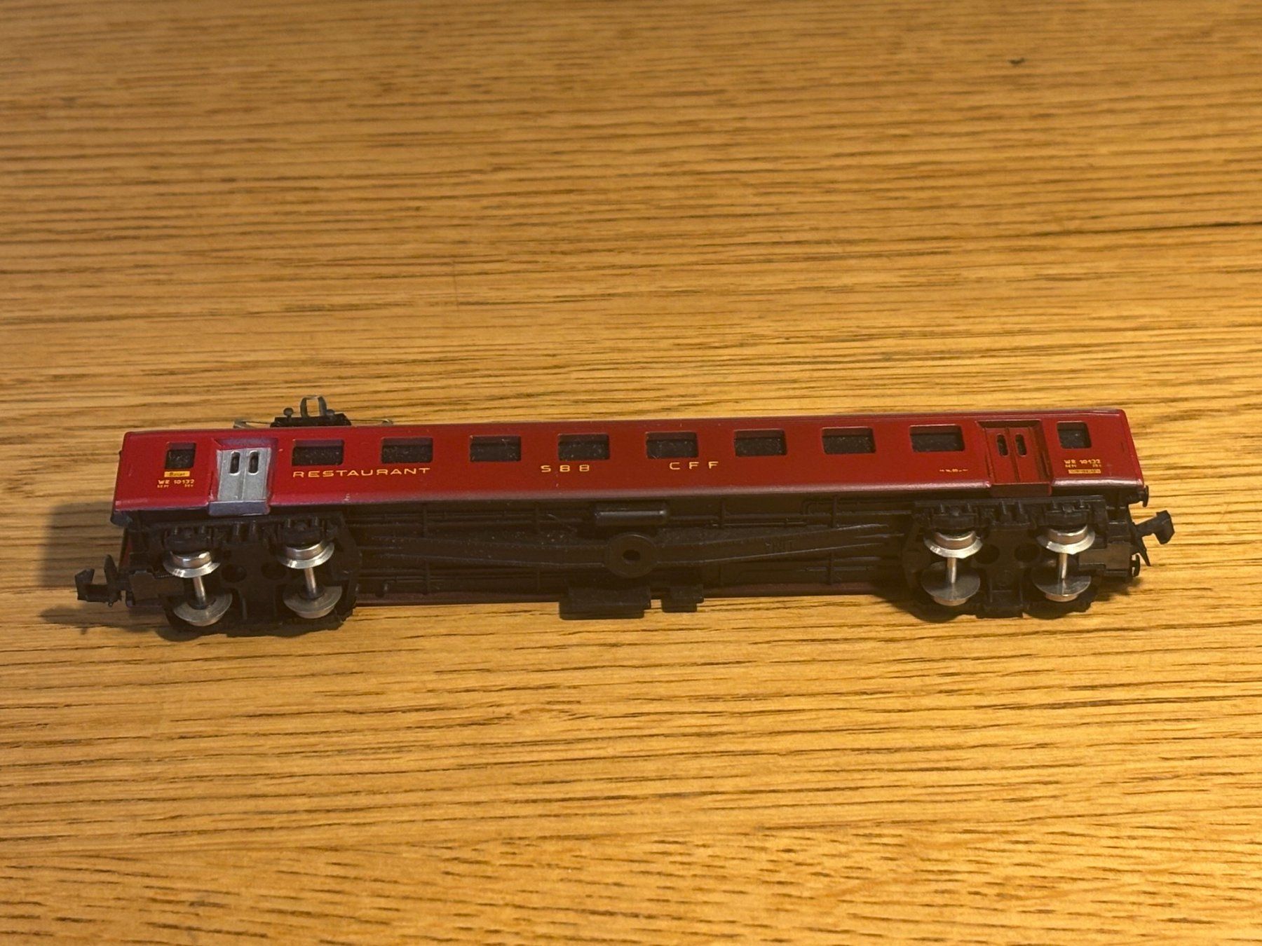 Modellini di ferrovie: e1595: Speisewagen (Spur N) – Usato da Birsfelden venduto da Birs_25 5