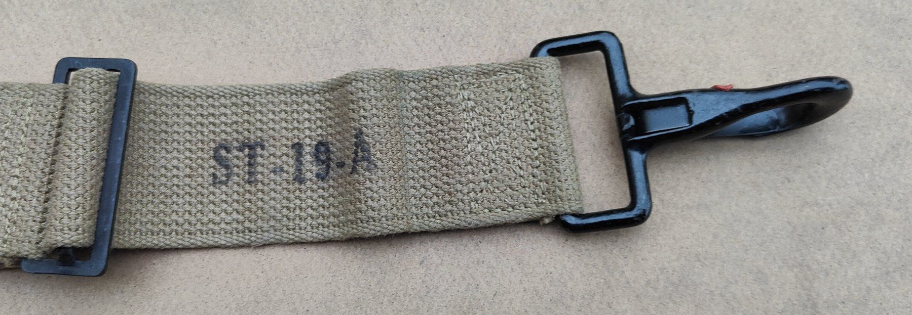 US Army Uniformi: US-Army Signal Corps – Usato da Sigriswil venduto da Ricola1977 1