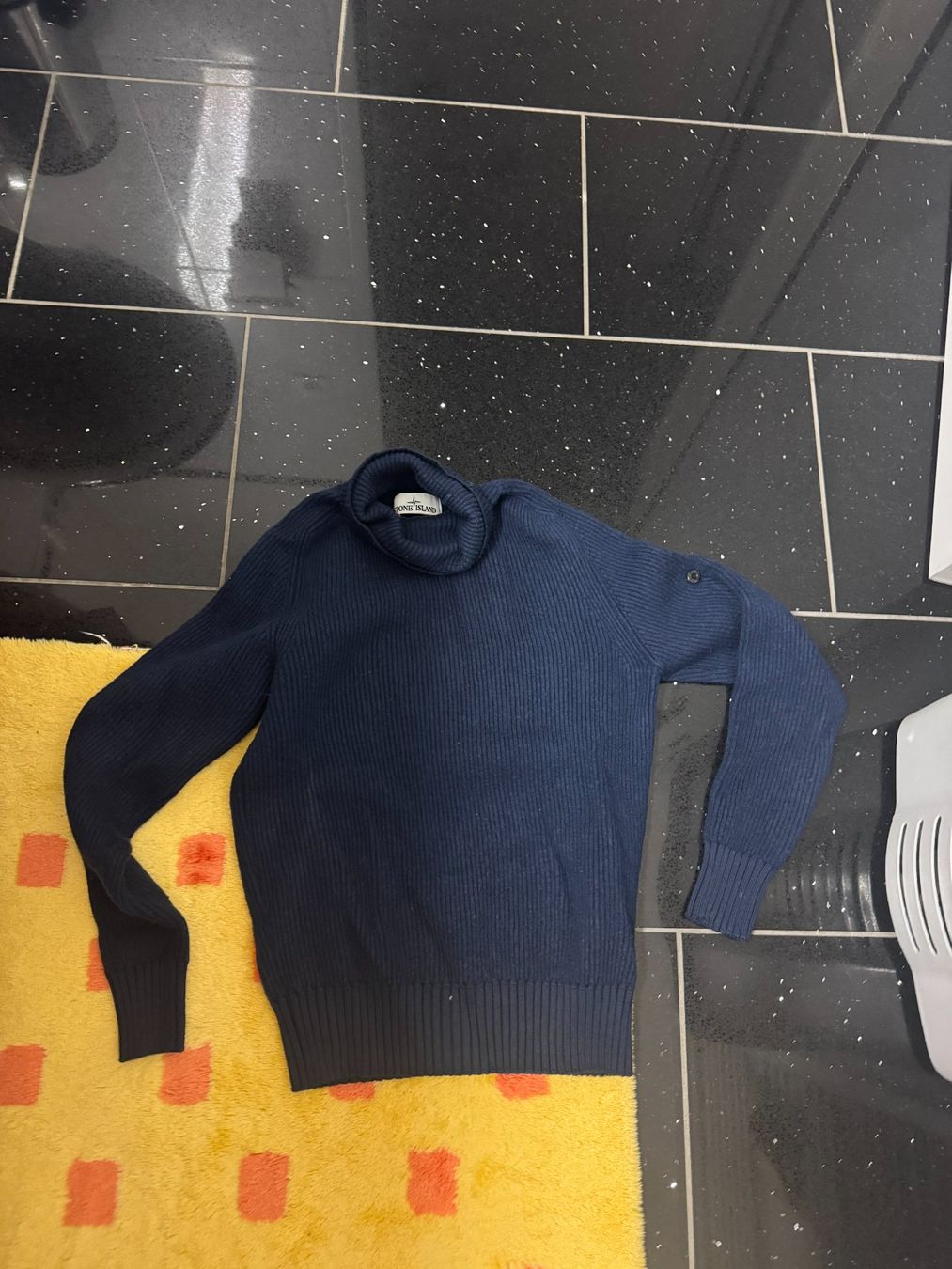 Stone Island Maglioni & Felpe: Stone Island Set Pullover – Usato da Schlieren venduto da goekhan_yilmaz 8