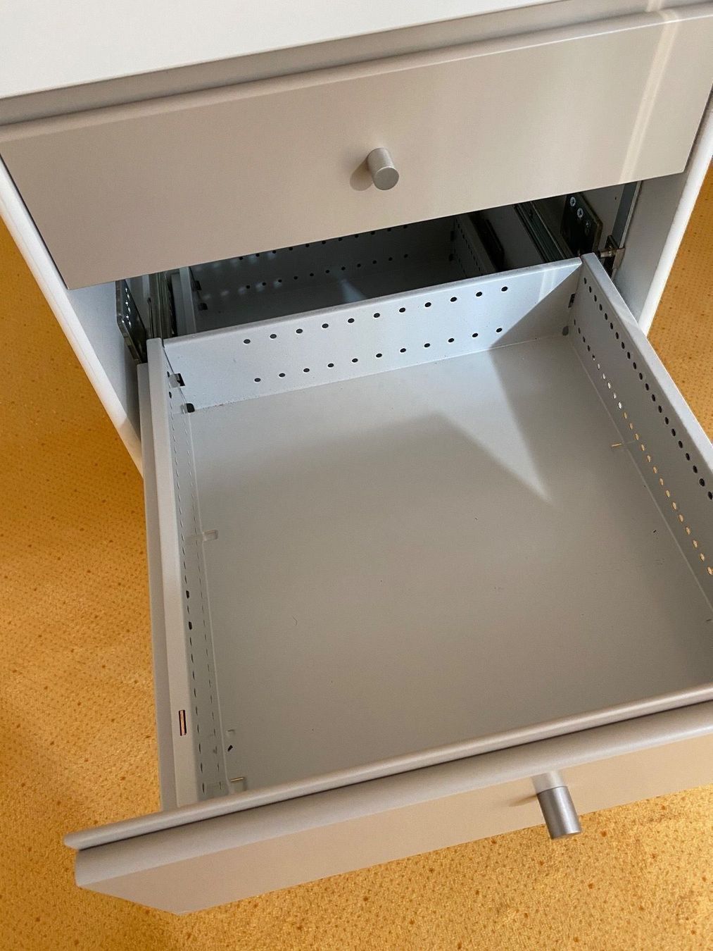 Scrivanie: Beau meuble de bureau récent – Usato da Roche VD venduto da luc_jwm5 2