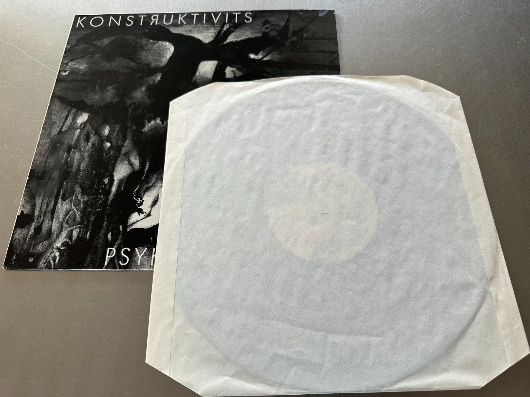 Dischi in vinile: KONSTRUKTIVITS LP PSYKHO - GENETIKA - INDUSTRIEL !! – Usato da Sion venduto da jaipur1401 2