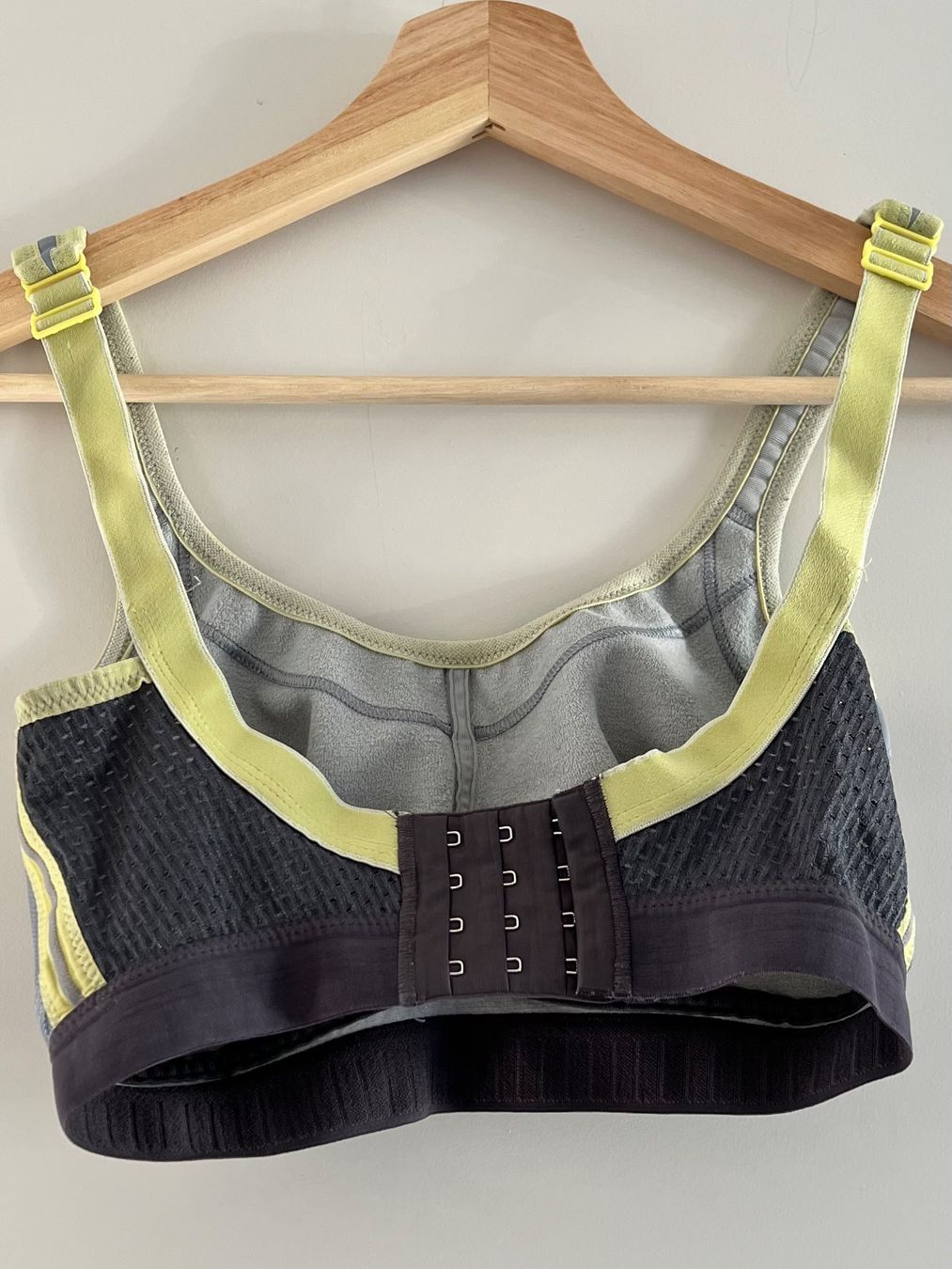 Altra biancheria intima: Anita Active Sport BH – Nuovo (secondo la descrizione) da Zürich venduto da Mel_Meli 1