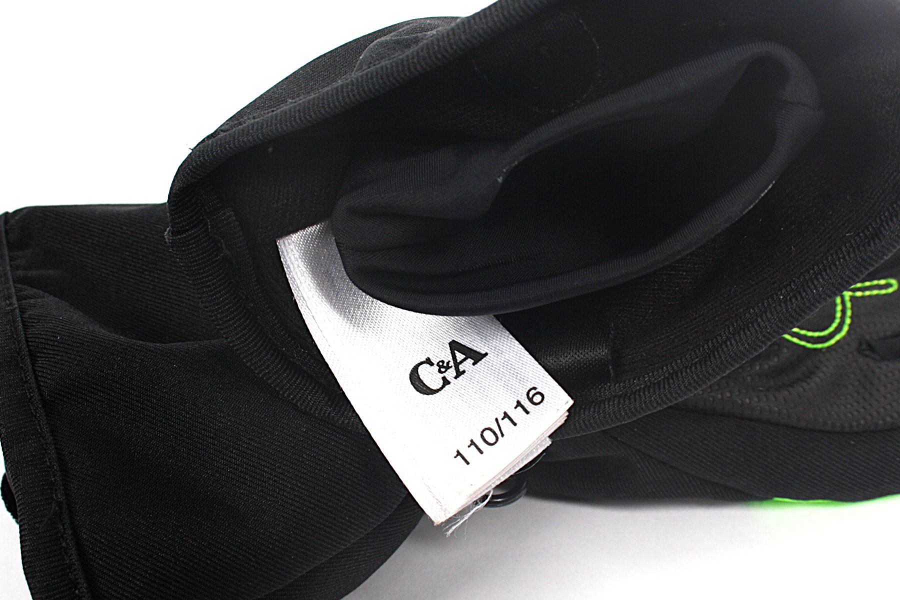 C&A Guanti: C&A schwarz/neongrüne Kinderhandschuhe – Usato da Zollikofen venduto da Restwert_Zollikofen 3