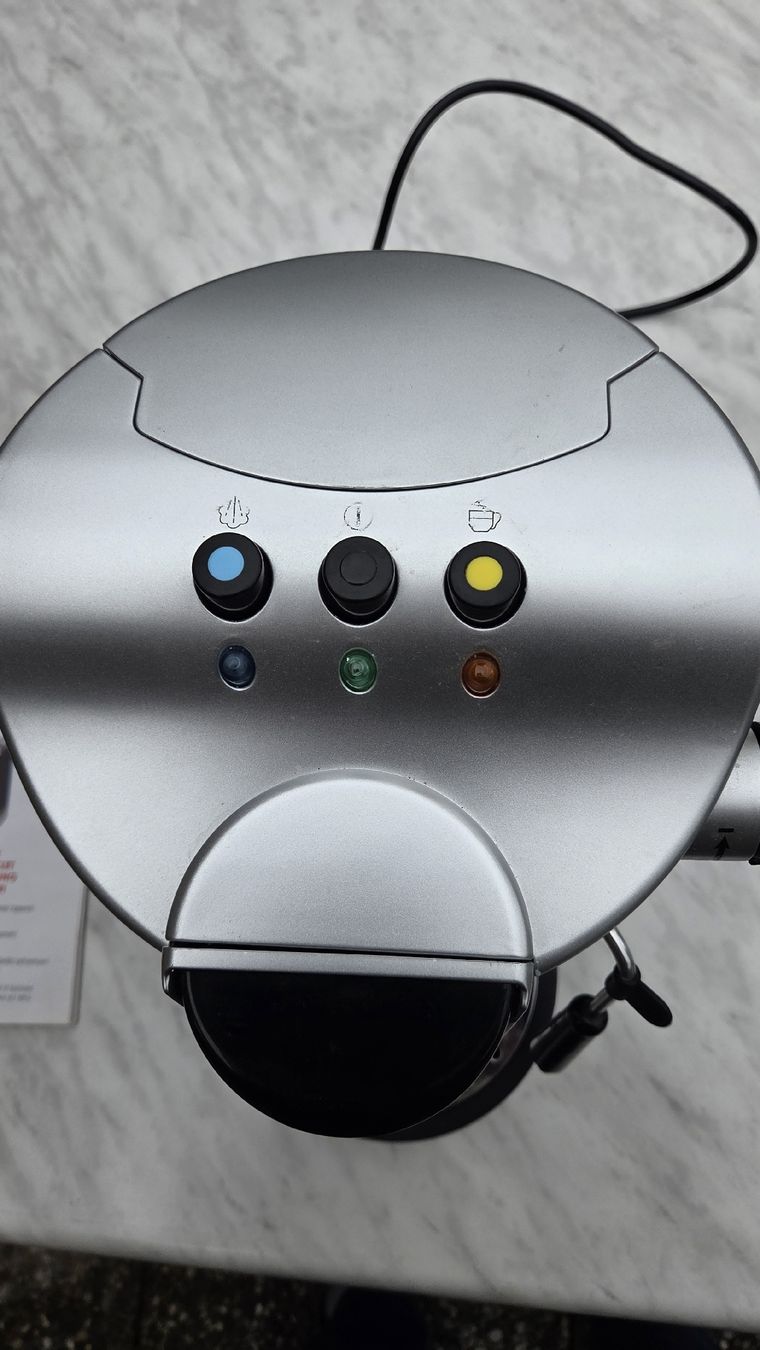 Macchine per caffè & Macchine per espresso: Kaffee Kapselmaschine – Usato da Hedingen venduto da pau_7sw9