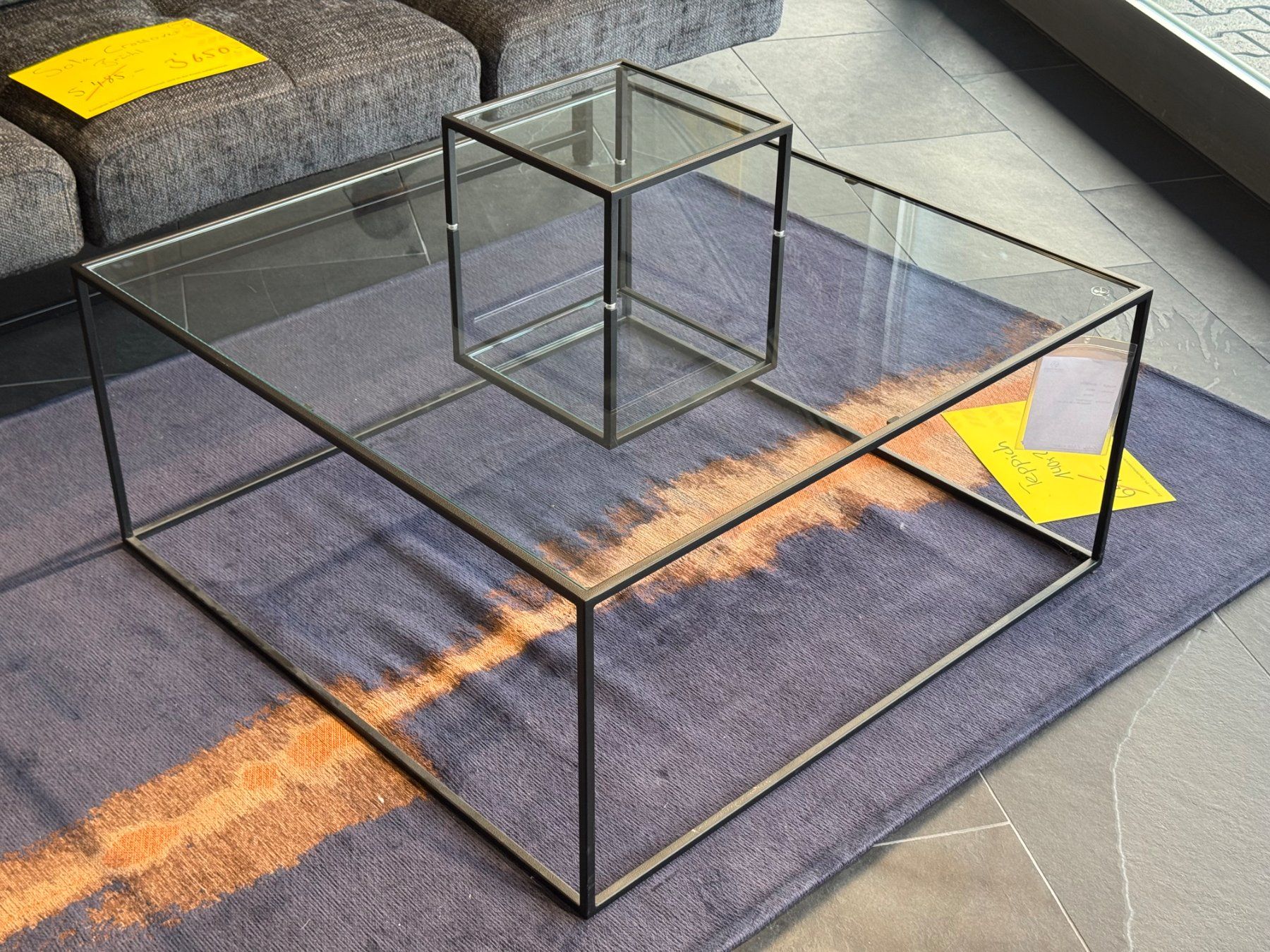 Tavoli: Couchtisch Illusioni – Nuovo (secondo la descrizione) da Studen BE venduto da moebellaubscher2020