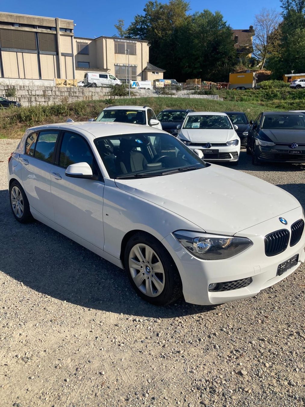 BMW Automobili: BMW 116i mit Hagelschaden – Usato da Neftenbach venduto da DuenkiNefti