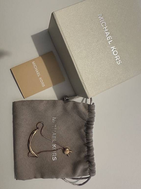 Armbänder & -reifen: Armband Michael Kors ungetragen  – Gebraucht aus Dübendorf von mar_mv6p