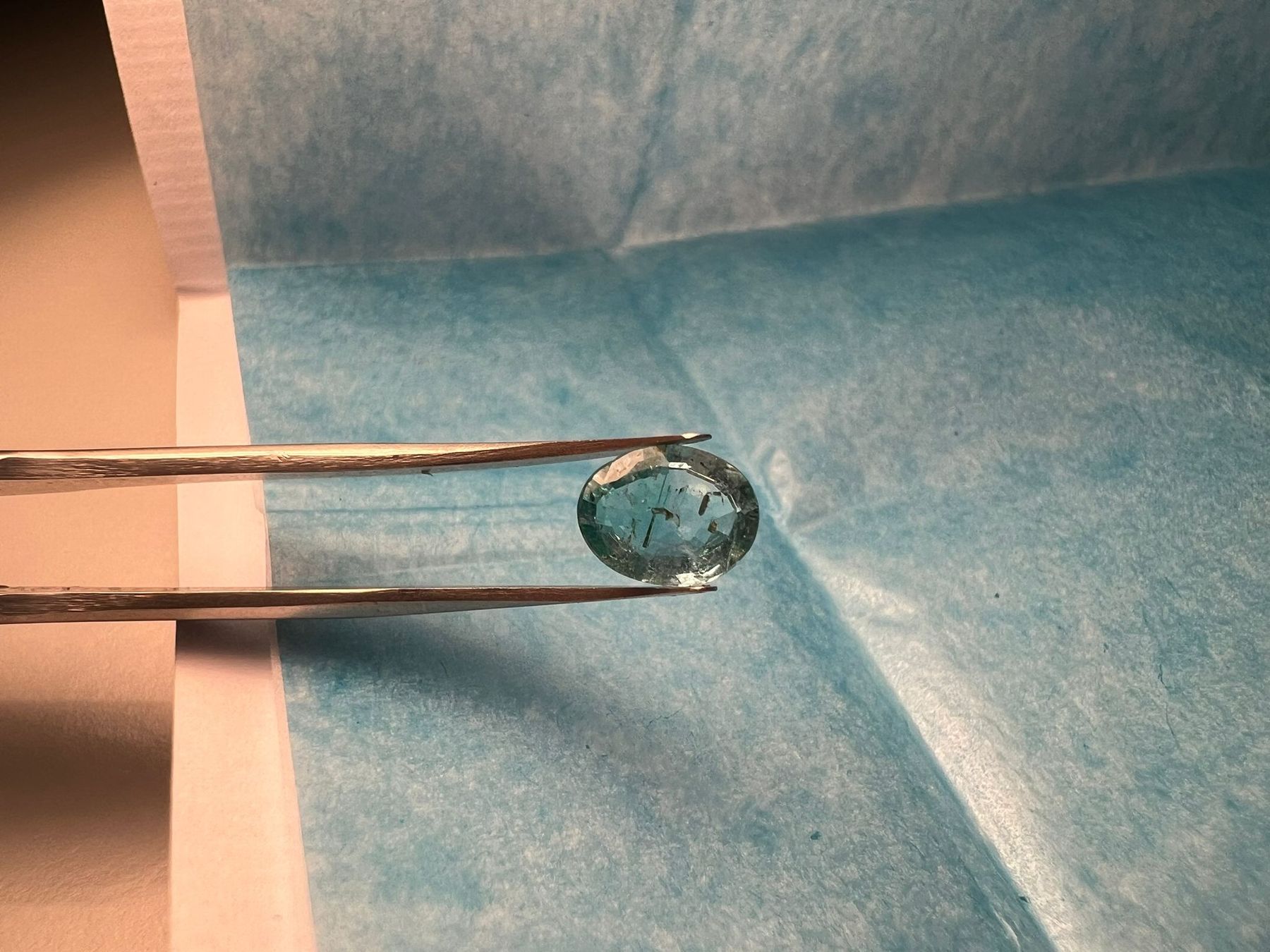 Pietre preziose: Grüner Smaragd 1.05 ct – Nuovo e nell'imballaggio originale da Zürich venduto da NS.12 8