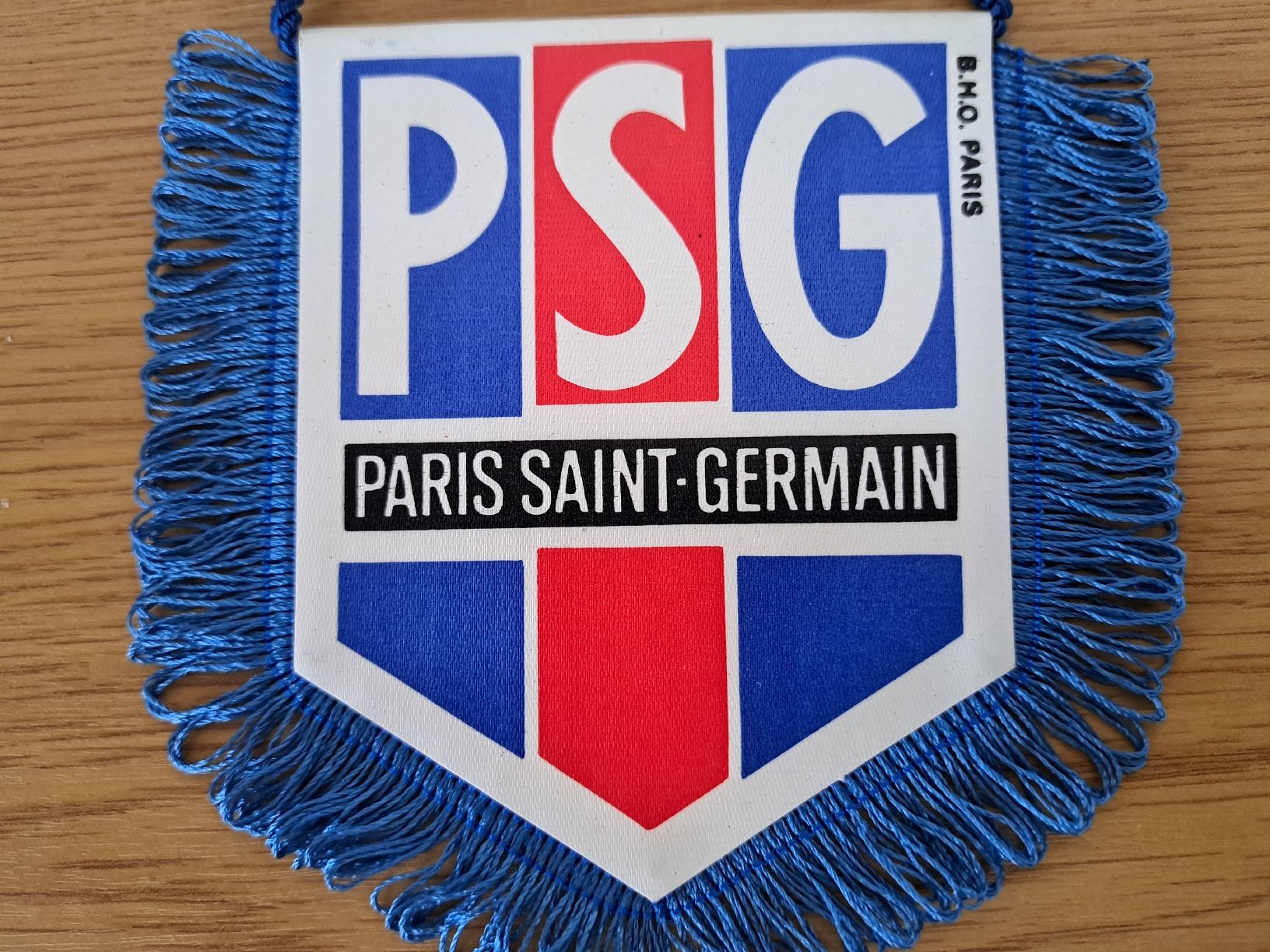 Patches: Fanion vintage du PSG – Gebraucht aus St-Imier von supernova21 1