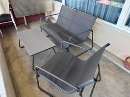 Sommer Set: Lounge-Sofa, Sessel und Tisch, Top Zustand!