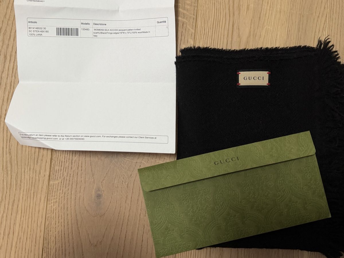 Gucci Foulards, Tücher & Schals: Gucci Schal – Gebraucht aus Wolfhausen von leaze 1
