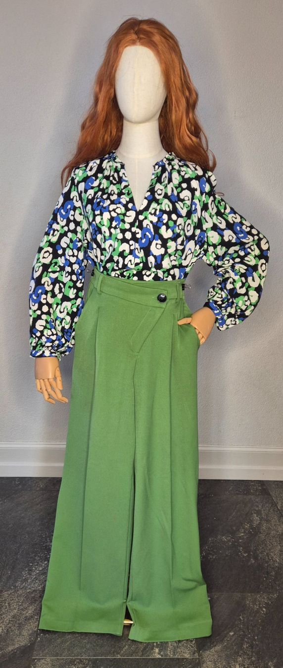 Completi & Tailleur: Set – Usato da Leissigen venduto da ali_k9v8