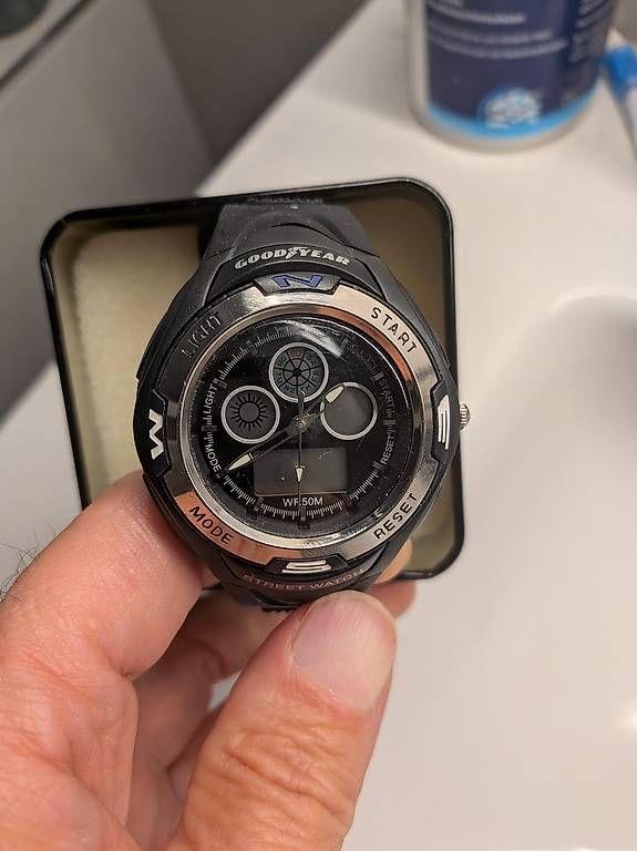 Orologi: Goodyear Uhr – Nuovo e nell'imballaggio originale da Buch am Irchel venduto da frvao