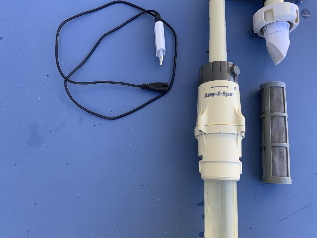 Piscine: Pool Akusauger – Usato da Niederuzwil venduto da Miami1999 3