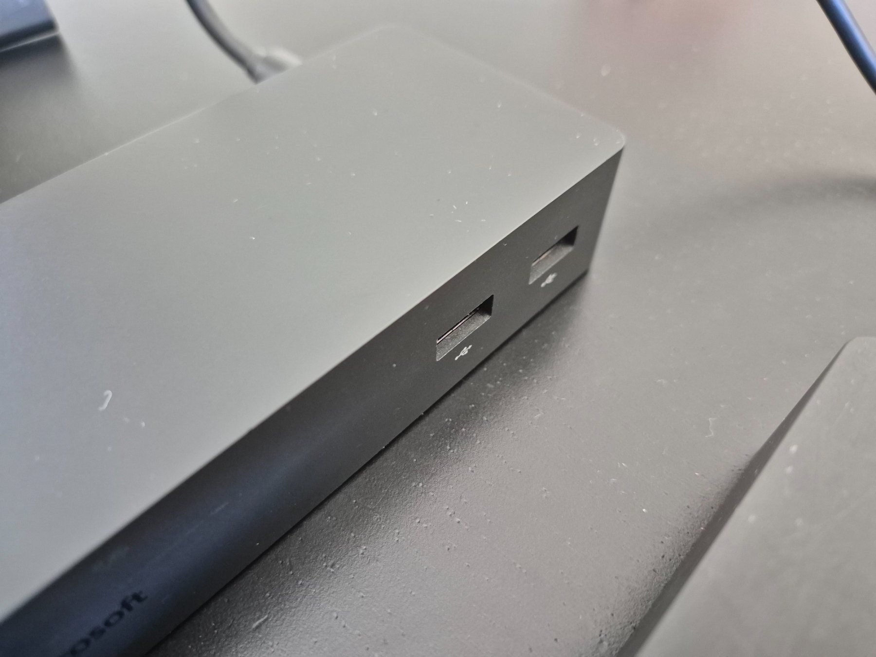 Microsoft Docking station: Microsoft Surface Dock inkl. Netzteil – Usato da Liebefeld venduto da 2tehand 2