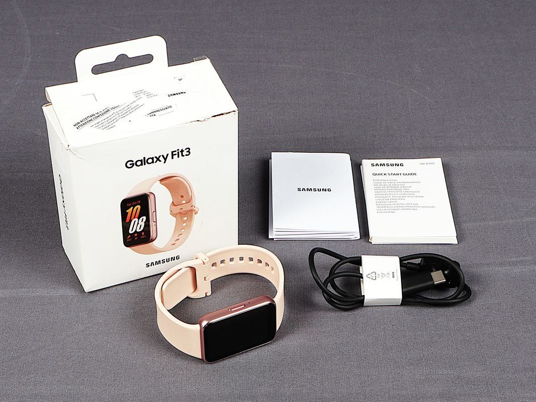Samsung Smartwatch: SAMSUNG Galaxy Fit3 – Nuovo (secondo la descrizione) da Steinen venduto da Restwert_Steinen