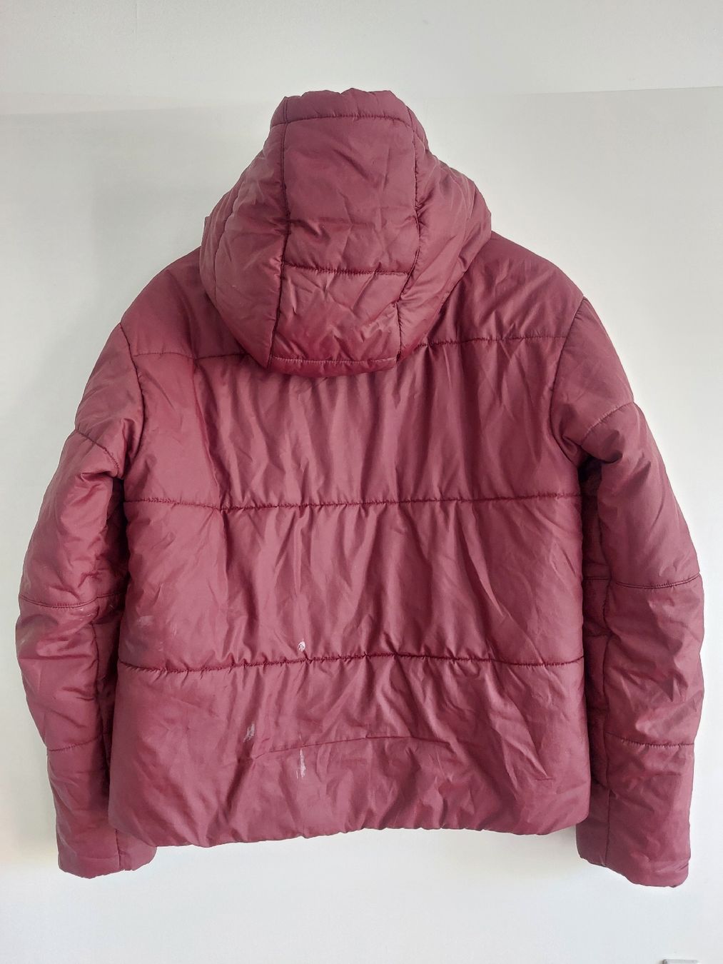 Nike Giacche: rot-violette Nike Jacke Gr. M – Usato da Ostermundigen venduto da Bijouxx 2