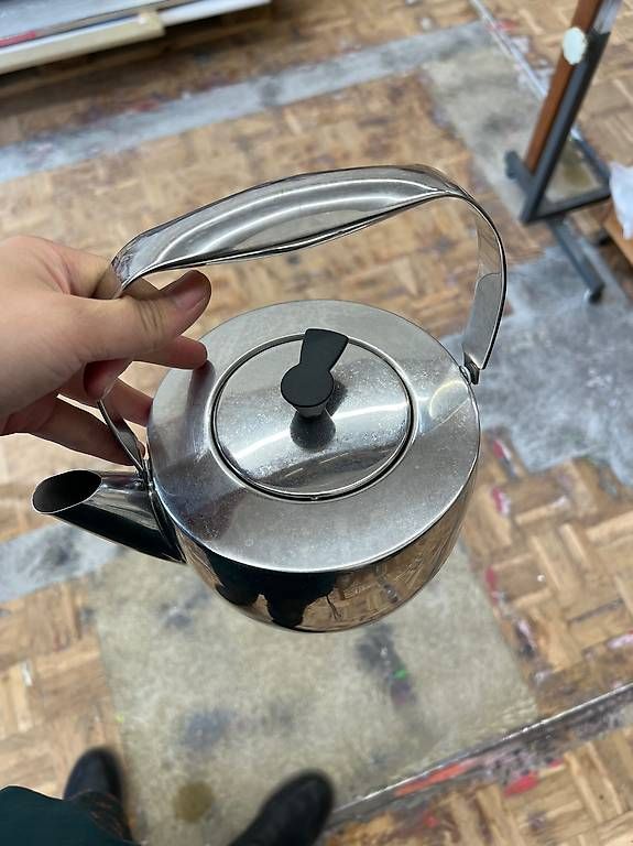 Teekannen: Bodum Tee Kaffee Kanne / Design/ Edelstahl  – Gebraucht aus Flawil von PWMU 1