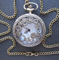 Umhängeuhr Steampunk mit Zahnrädern
