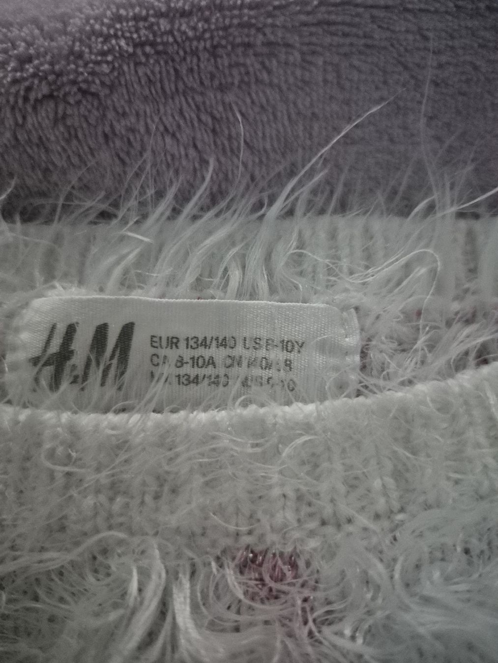 H&M Pullover & Sweatshirts: Pullover 2 Stück Gr. 134/140 – Gebraucht aus Stansstad von Kyra014 1