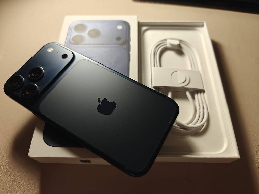 Handys / Smartphones: iPhone 17 Pro Max 256gb ESim blau – Gebraucht aus Luzern von ima_mcy6