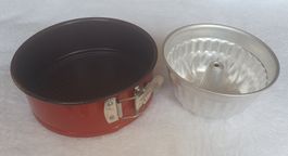 2 kleine Backformen - Springform und Gugelhupf