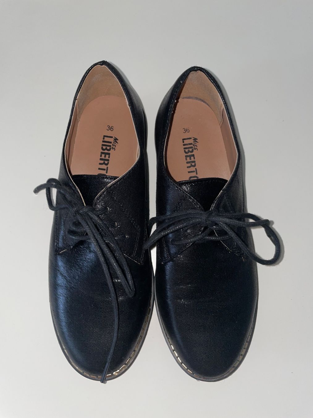 Scarpe da donna: Derbies – Usato da La Chaux-de-Fonds venduto da 19_po 2