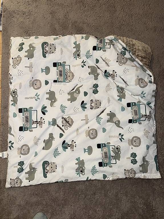 Coperte: Einschlagdecke Babyschale – Usato da Rothrist venduto da G.F.1997