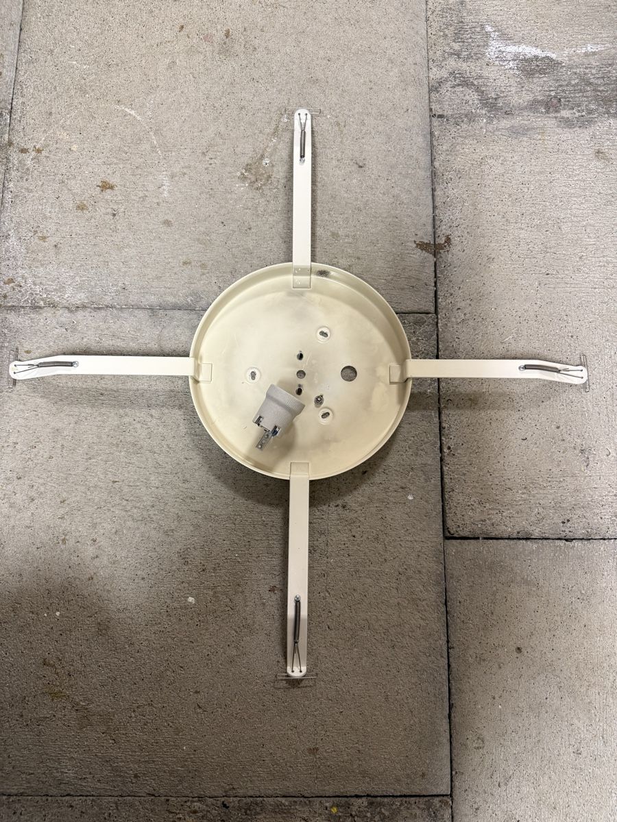 Lampadari & plafoniere: 3 Glas Deckenleuchte Federbefestigung – Usato da Uitikon Waldegg venduto da Pamina0 4