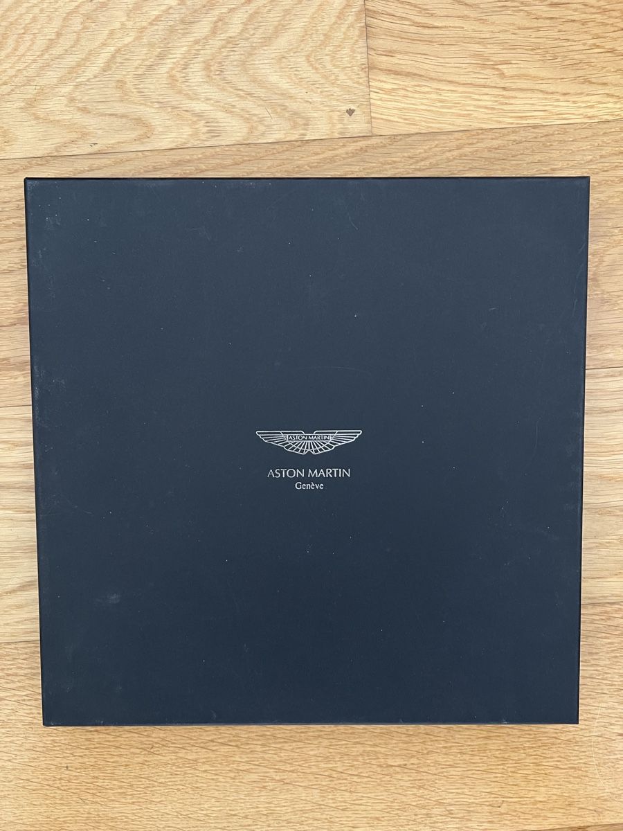 Foulards, Tücher & Schals: Carré soie Aston Martin Genève  – Neu und originalverpackt aus Territet von miryamv 5