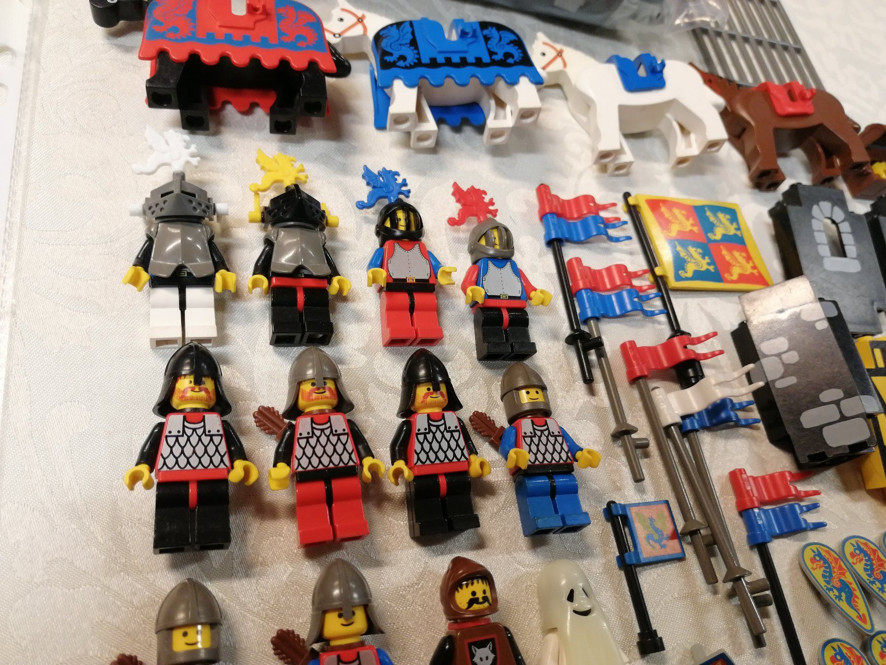 Lego Spielzeuge: Lego 6086 Black Knight's Castle – Gebraucht aus Sils im Domleschg von AMAG_AUDI_ZH 6