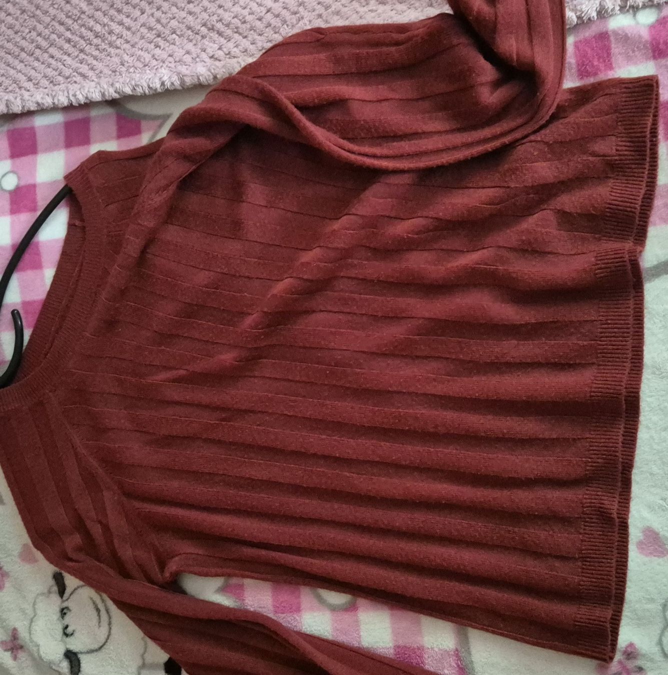 Only Pullover & Sweatshirts: Damen Pullover rot gerippt Grösse S  – Neu (gemäss Beschreibung) aus Windisch von Europapark18