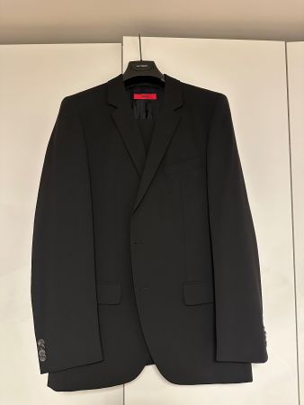 Anzug Hugo Boss, schwarz, Gr. 50