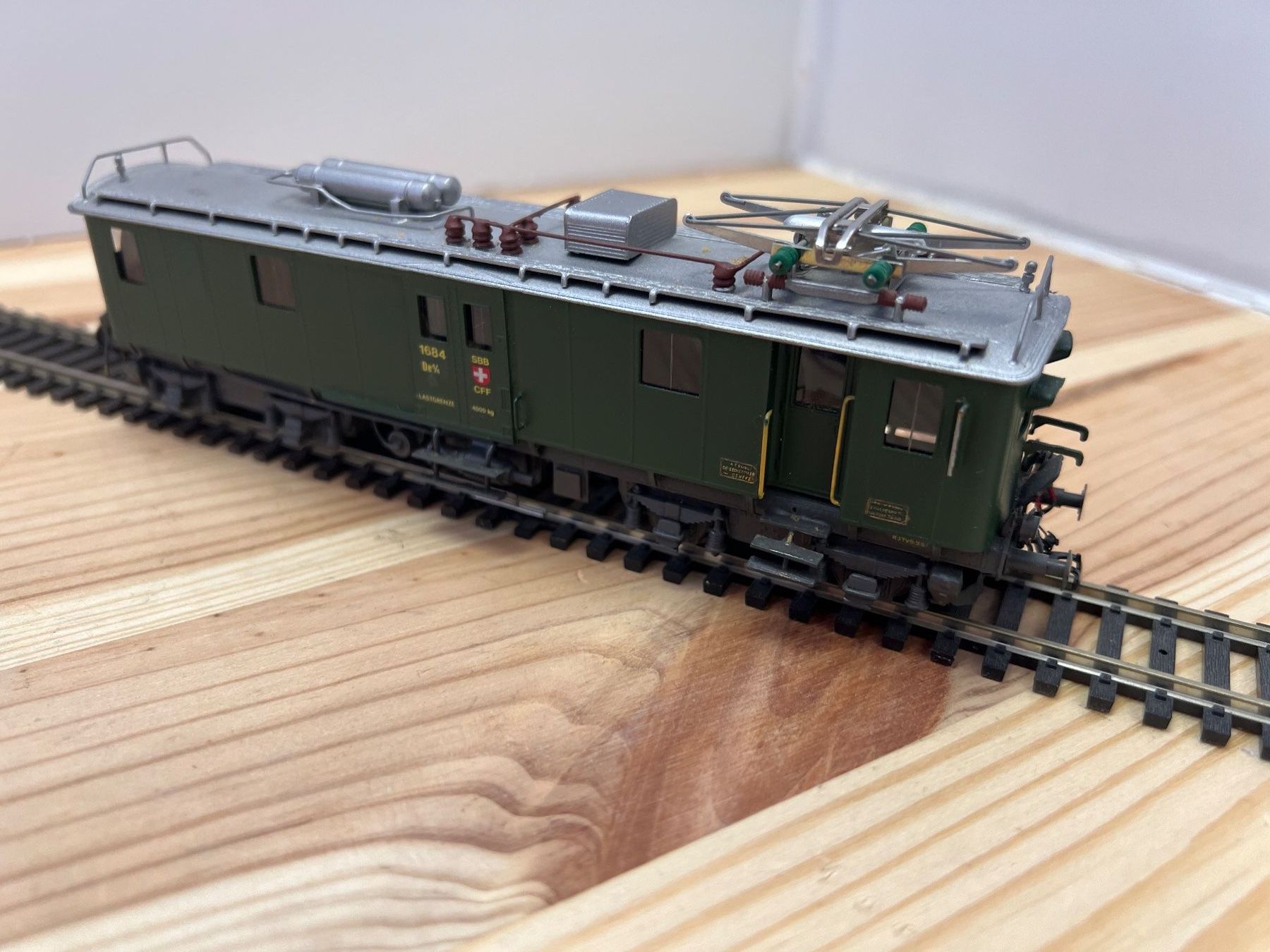 Modellini di ferrovie: Intermodel H0 DC Elektrischer Gepäcktriebwagen Fe 4/4 SBB – Nuovo (secondo la descrizione) da Büsserach venduto da ModellbahnDepot 3