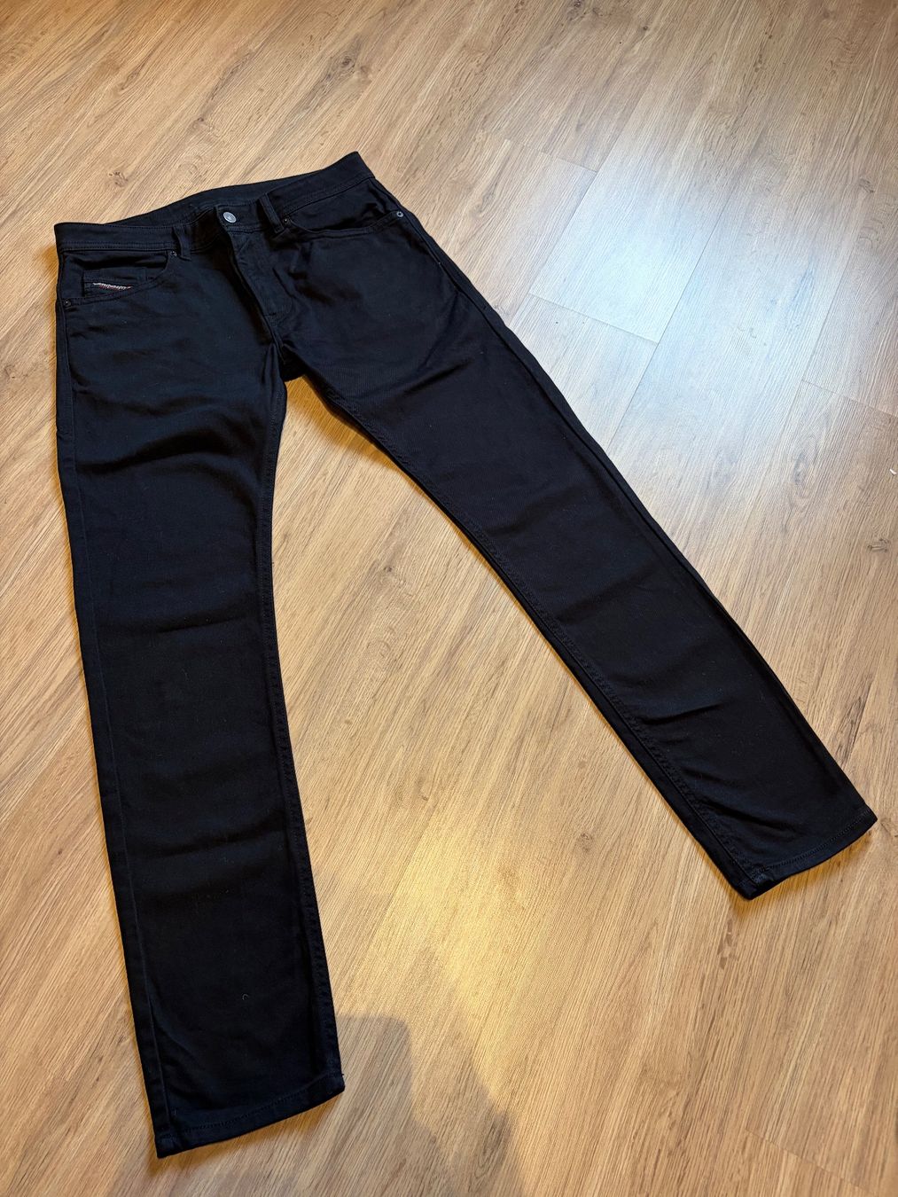 Diesel Jeans: Diesel Jeans Hose – Nuovo (secondo la descrizione) da Flums venduto da hochfinsler92