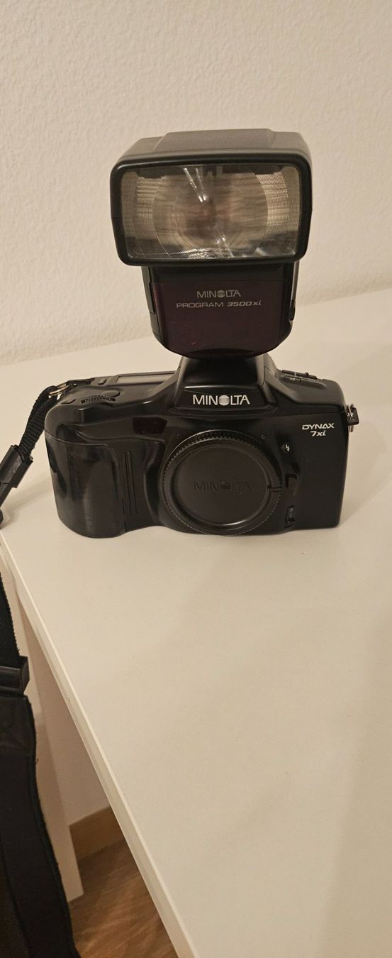 Minolta Fotocamera: Minolta Dynax 7xi – Usato da Basel venduto da Xanperican 3
