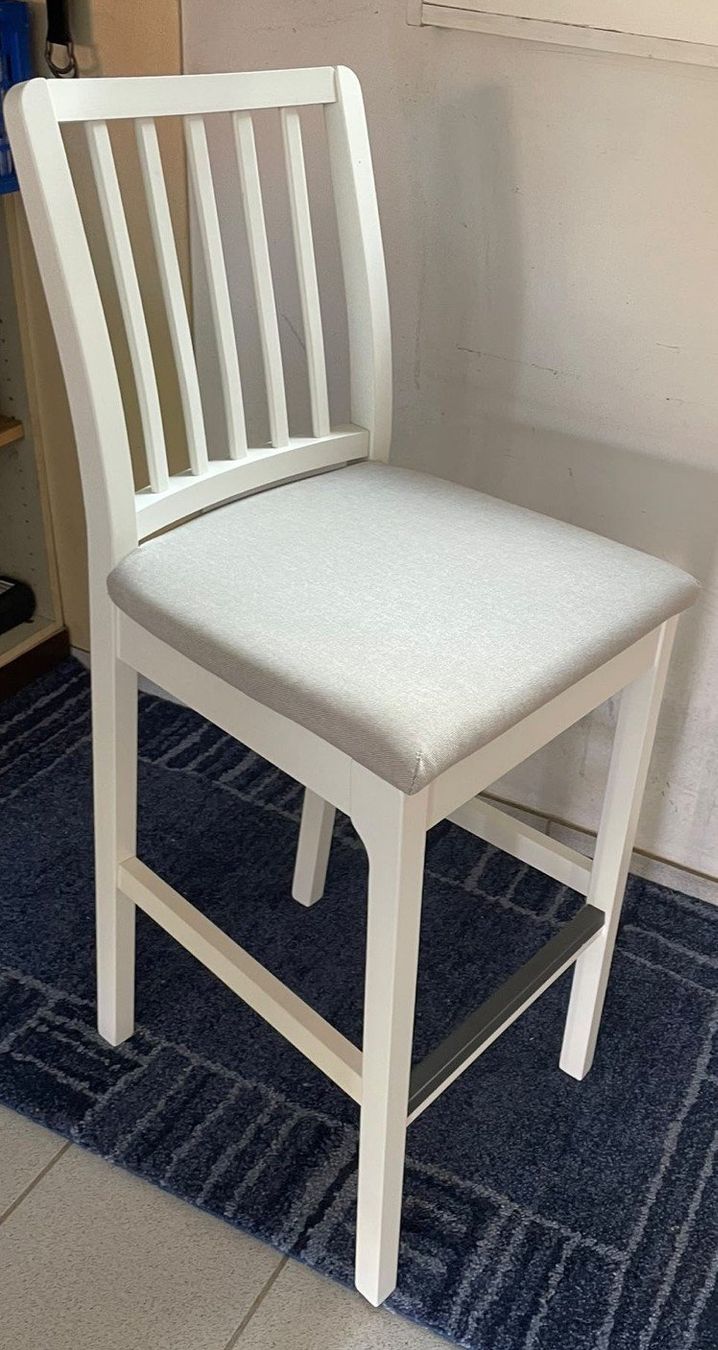 Ikea Hocker: 2x Barhocker IKEA EKEDALEN – Gebraucht aus Goldach von nim_sai 1