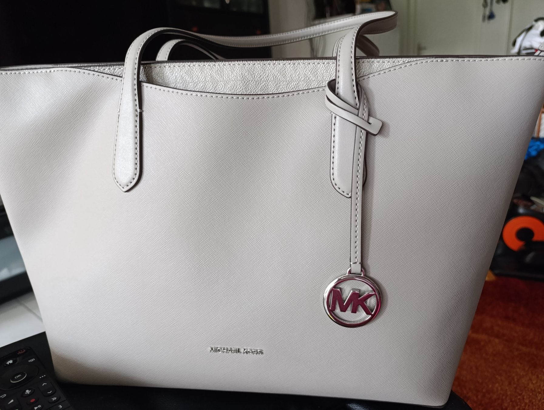 Michael Kors Borse da donna: Sac à main Michael Kors – Nuovo (secondo la descrizione) da St-Cergue venduto da Neviana 2