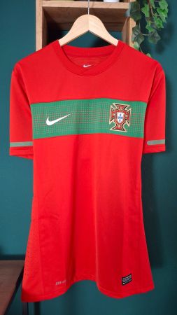 Portugal player version 2010 world cup Nike