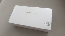Van Cleef & Arpels BOX Leer, (25x13.5x8cm)