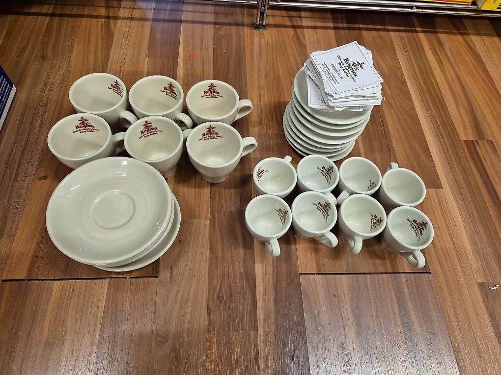 Geschirrsets: Kaffeset von Regina L – Gebraucht aus Schwarzenburg von Flamingo07