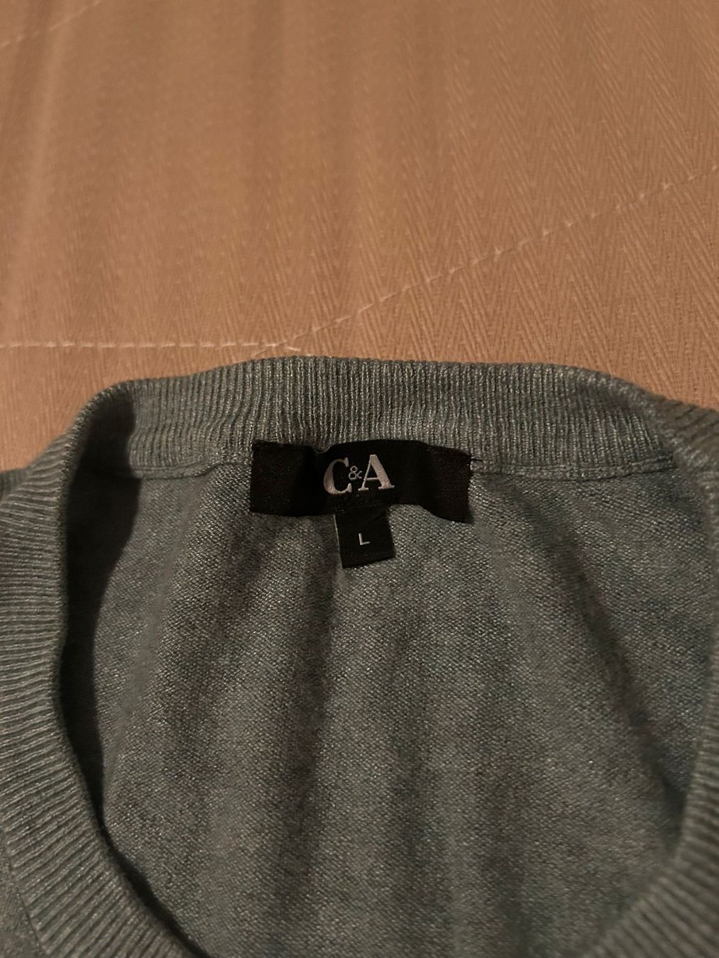 C&A Maglioni & Felpe: Maglione grigio C&A tg.L – Usato da Melano venduto da H-Sara 1