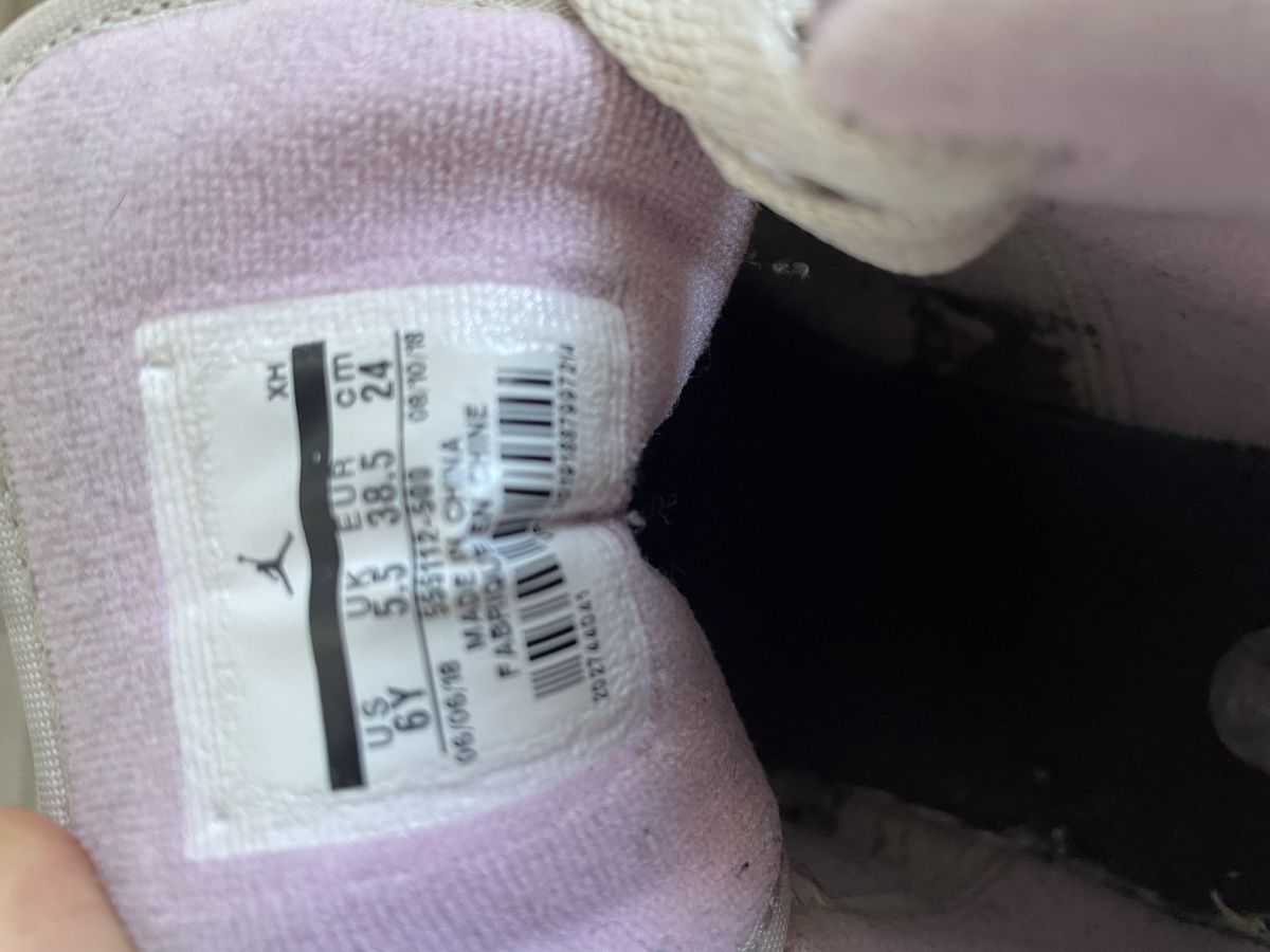 Nike Scarpe da donna: Women Air Jordan 1 – Usato da Maienfeld venduto da saoma123 2