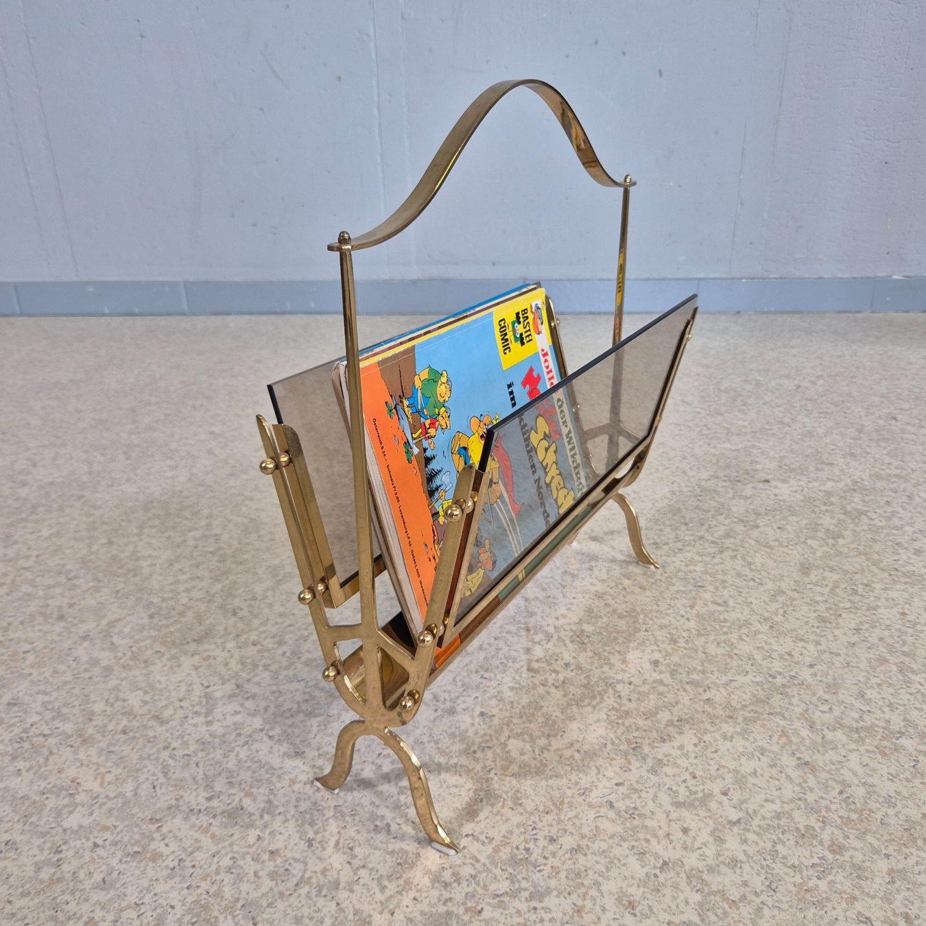 Altro per la casa: Messing Magazin Rack Zeitungsständer Zeitschriftenhalter – Usato da Nottwil venduto da Wondewa-Shop 4