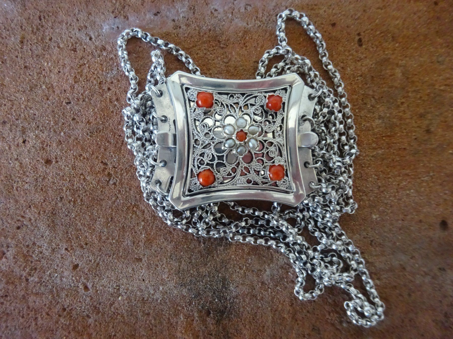 Ketten: Halsband Saatperlen / 835 S Dirndl Bayern – Gebraucht aus Esslingen von FetteSchnecke 4