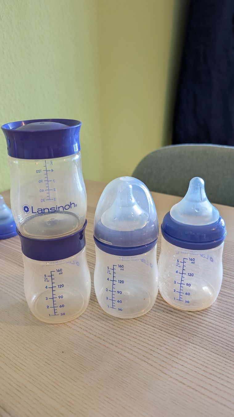 Lansinoh Pasti del neonato: Set biberons Lansinoh – Usato da Meyrin venduto da jes_yr5m 1